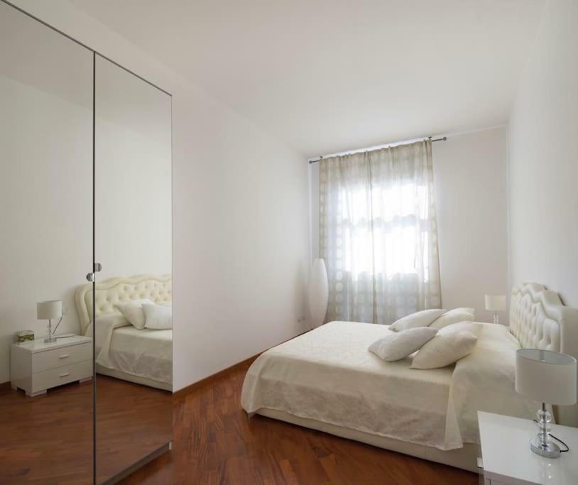 Modern Sunny Apartment In Residental Area Венеция Экстерьер фото